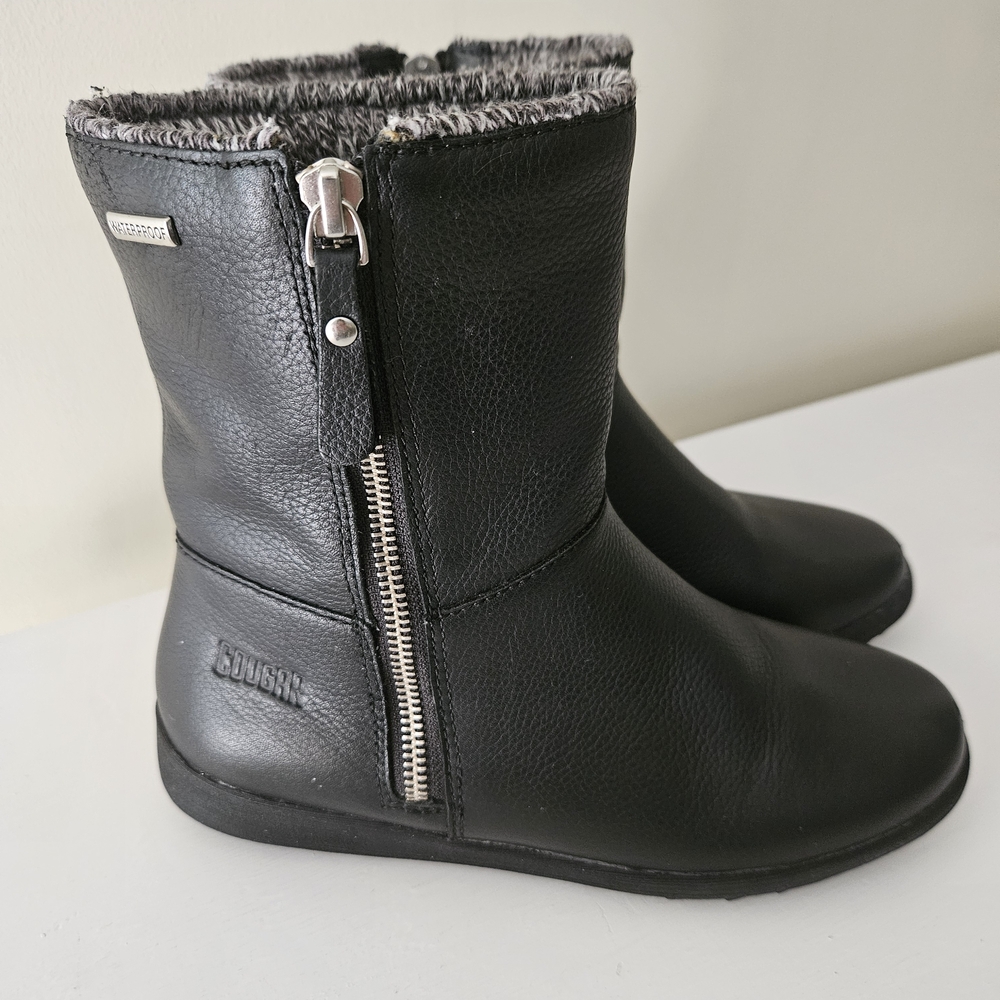 Cougar Waterproof Black Ankle Boots with Side Zipper